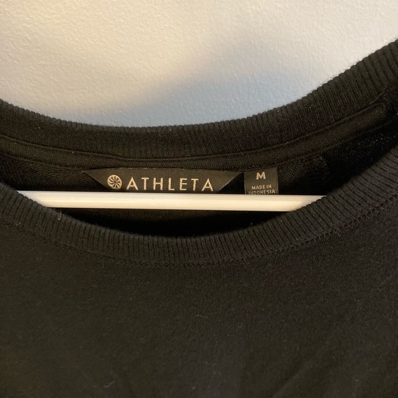 Athleta Criss Cross Sweatshirt In Black Tulip Hem Lightweight size medium - Picture 3 of 4